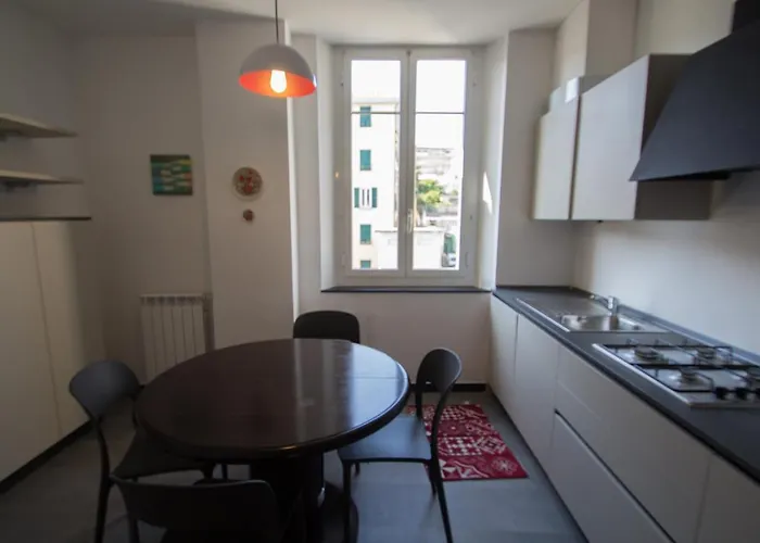 Di 5 Locali,8 Posti Letto Vista Mare Appartement *