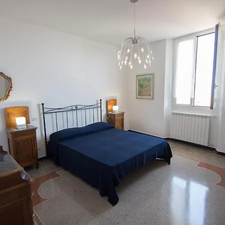 Apartment Di 5 Locali,8 Posti Letto Vista Mare *
